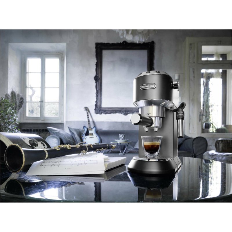 DELONGHI EC685.BK Dedica Pump Black Μηχανή Espresso 1300W Πίεσης 15bar Μαύρη 0033782 DELONGHI EC685.BK Dedica Pump Black Μηχανή Espresso 1300W Πίεσης 15bar Μαύρη 0033782